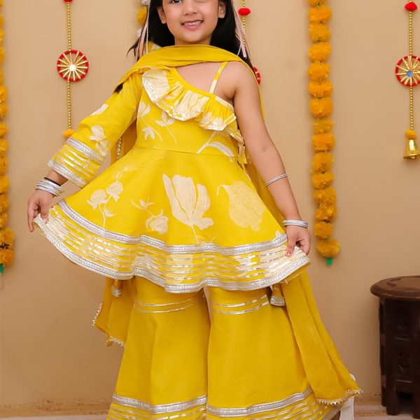 Kurti sharara