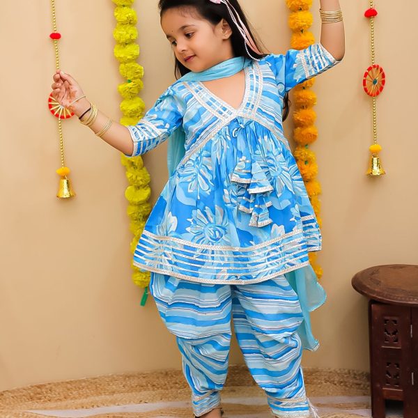Kurti dhoti