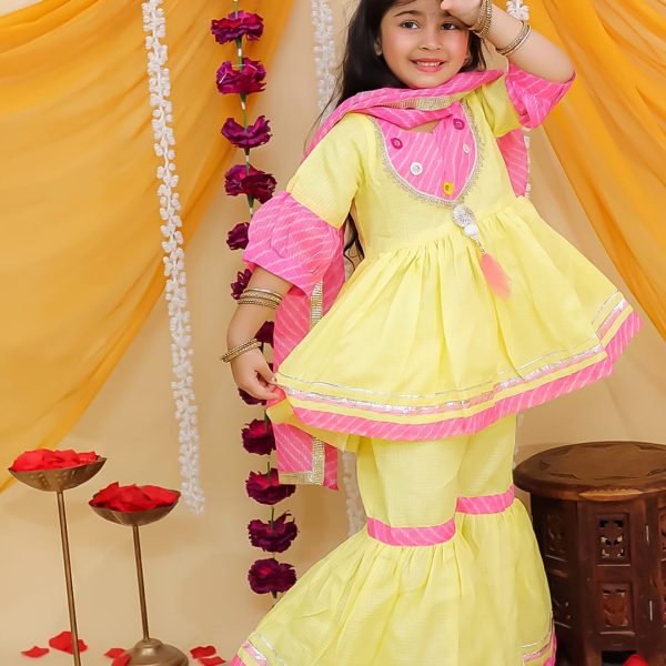 Kurti sharara