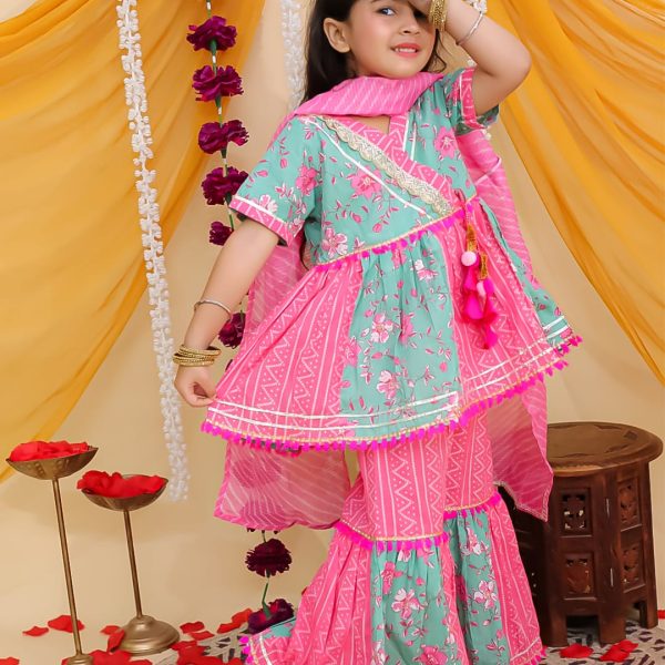 Kurti sharara