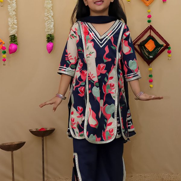Ureb Cut Kurti Plazzo
